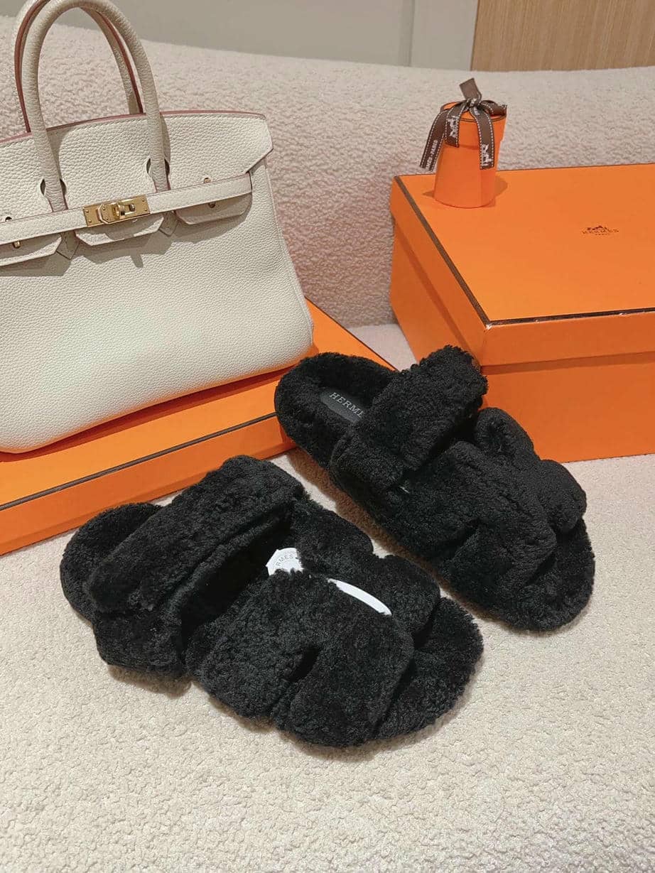 Hermès fur slippers-3